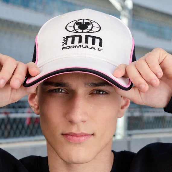 F1 DISNEY CLOSE UP 3 